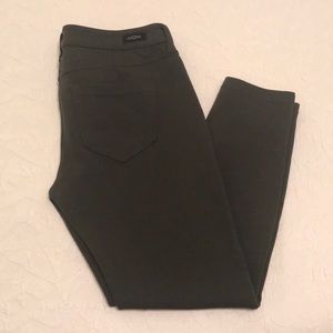 Liverpool Jeans Company Pants - Greenish Gray Capri Leggings Liverpool Jeans Company Pants - Greenish Gray Capri Leggings